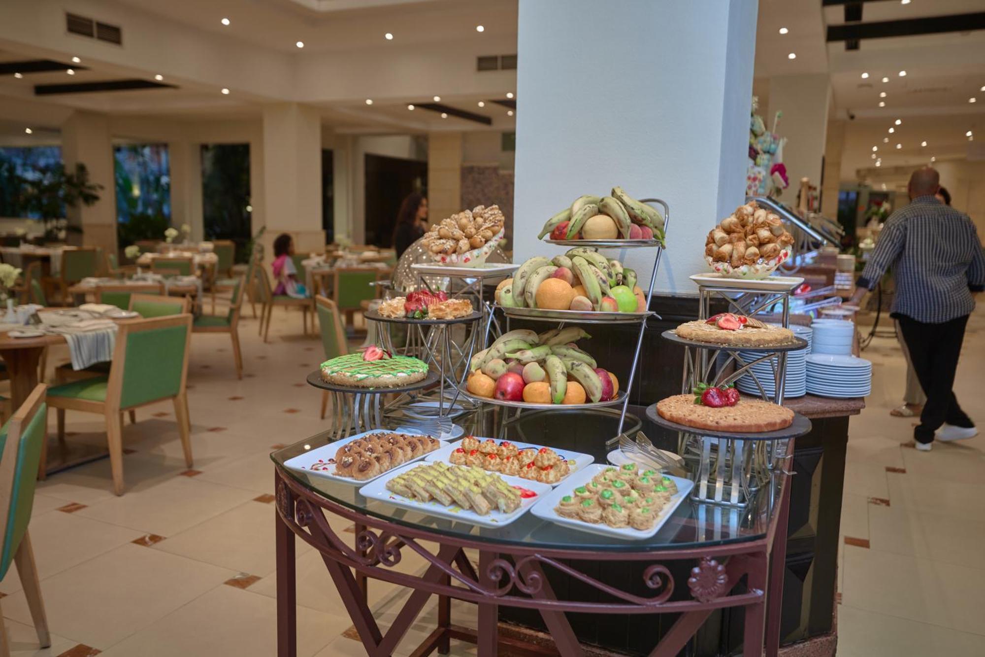 Swiss Inn Pyramids Golf Resort 6th of October City Exterior photo
